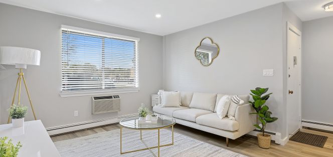 02_200labonneviedrive_2003_Custom_Resized_434055901_1920x1920zip_1920x1920